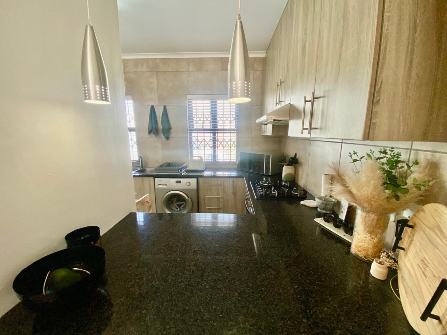 To Let 3 Bedroom Property for Rent in Brackenfell Central Western Cape